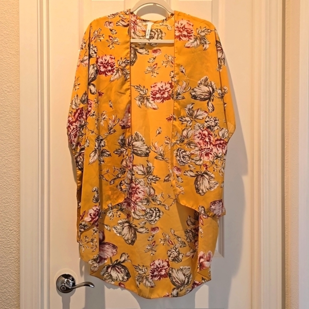 WOMEN'S SHEER SHRUG WITH FLORAL DESIGN